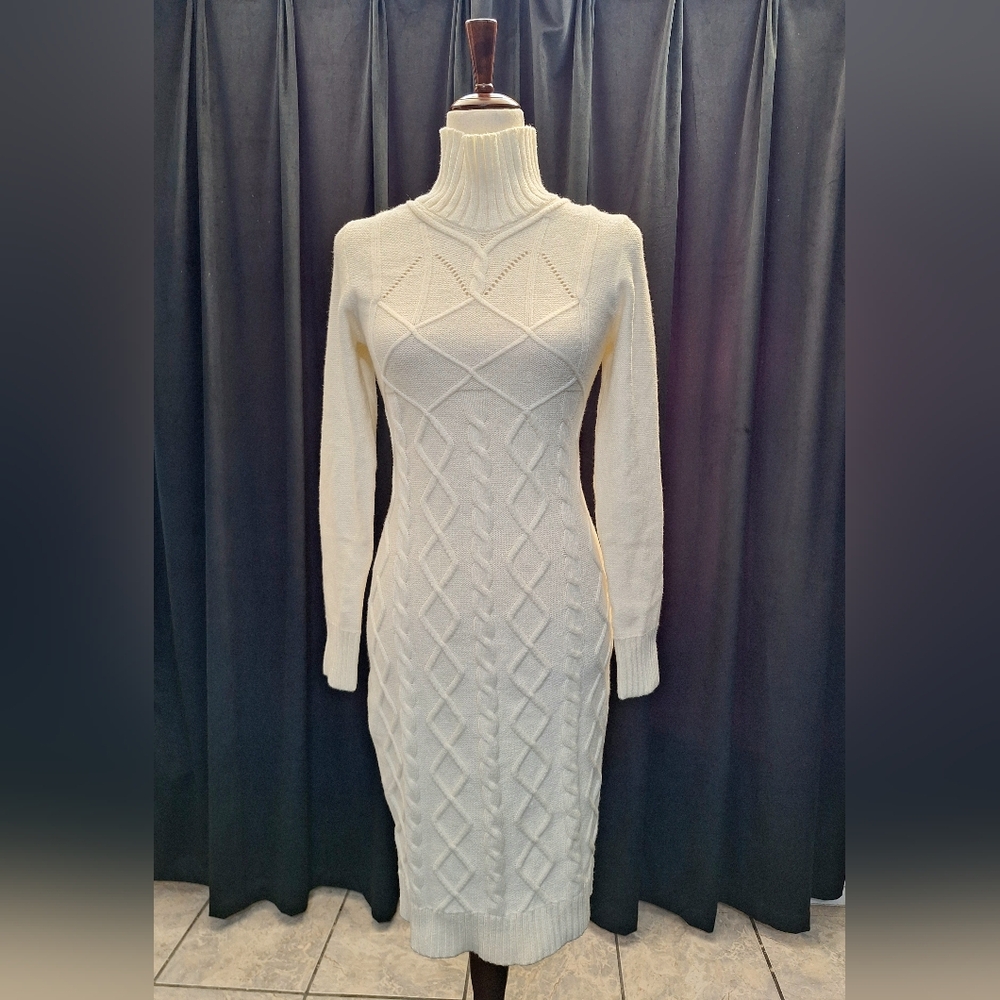 Elegant White Cable Knit Dress